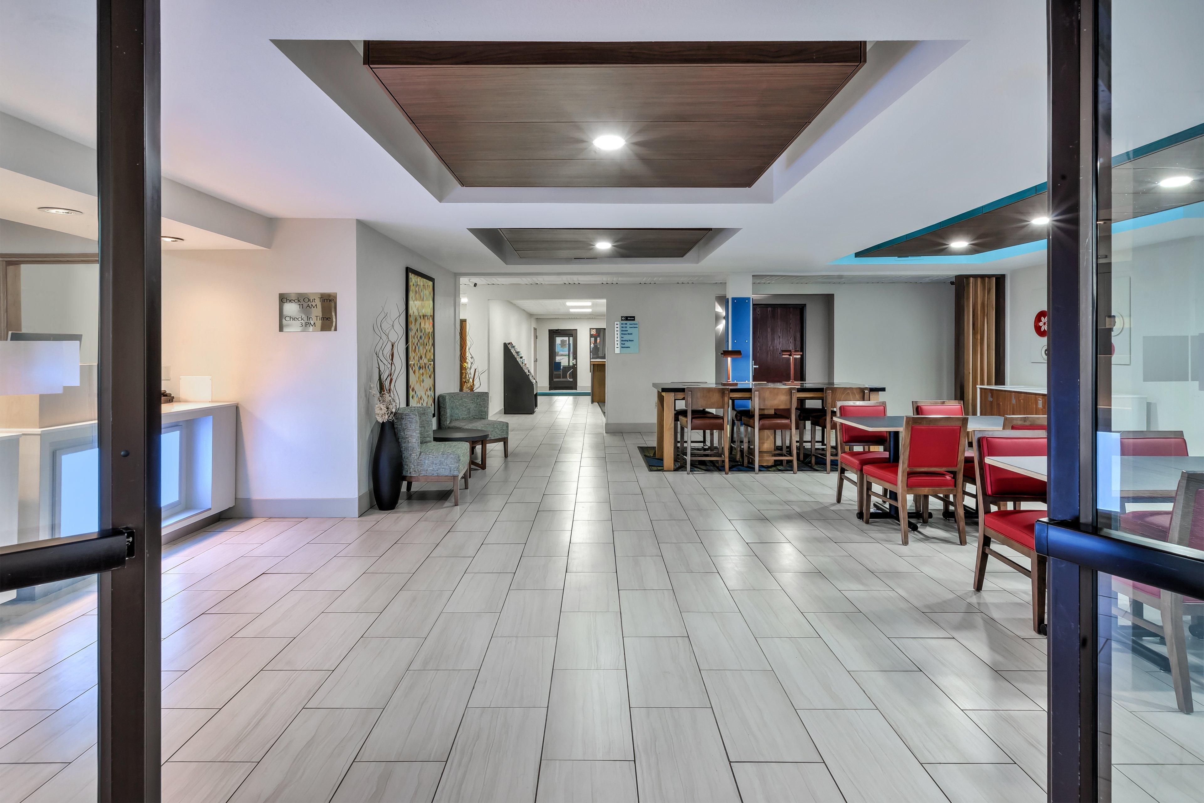 Express And By Ihg Hotel 3*