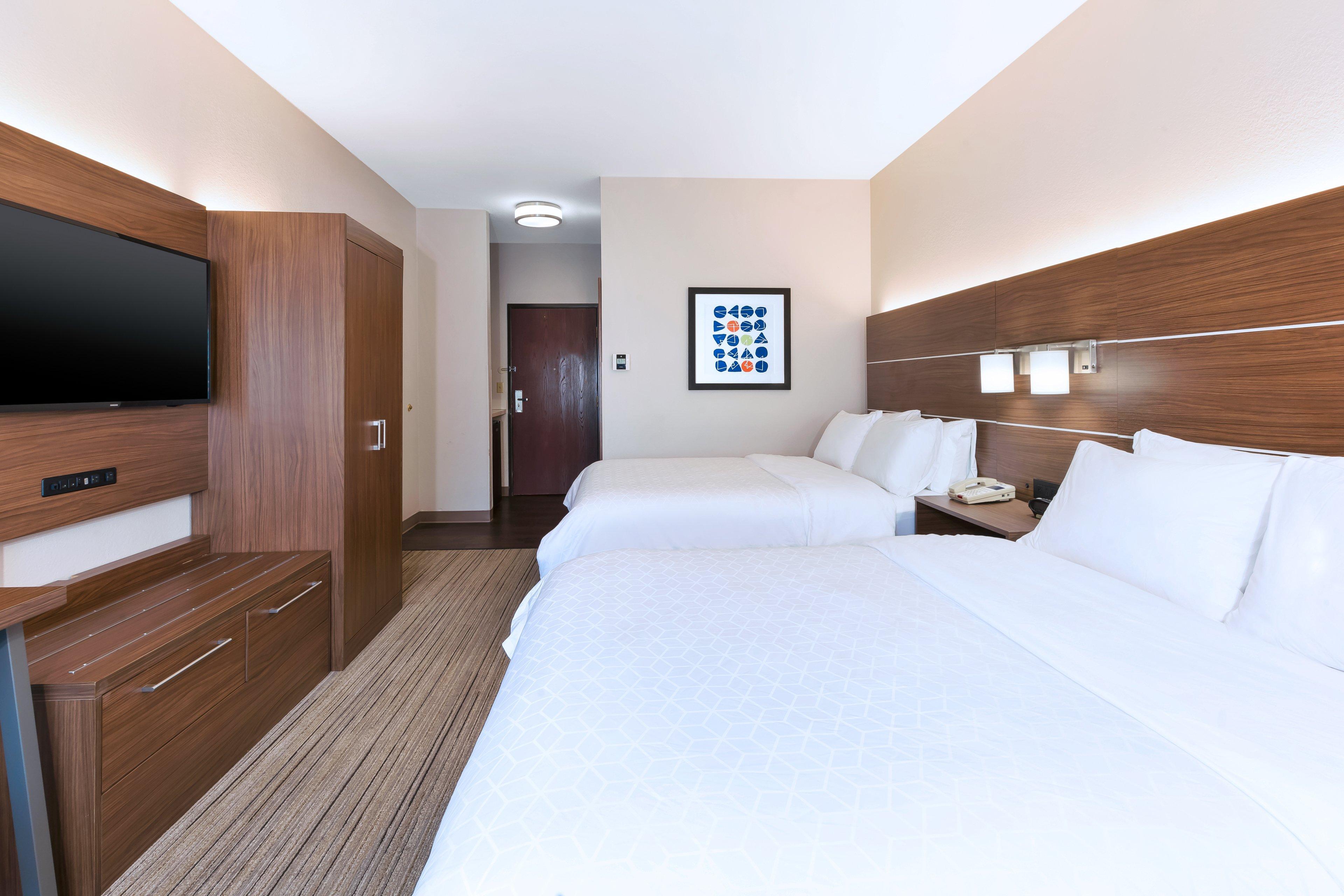 Express And By Ihg 3*