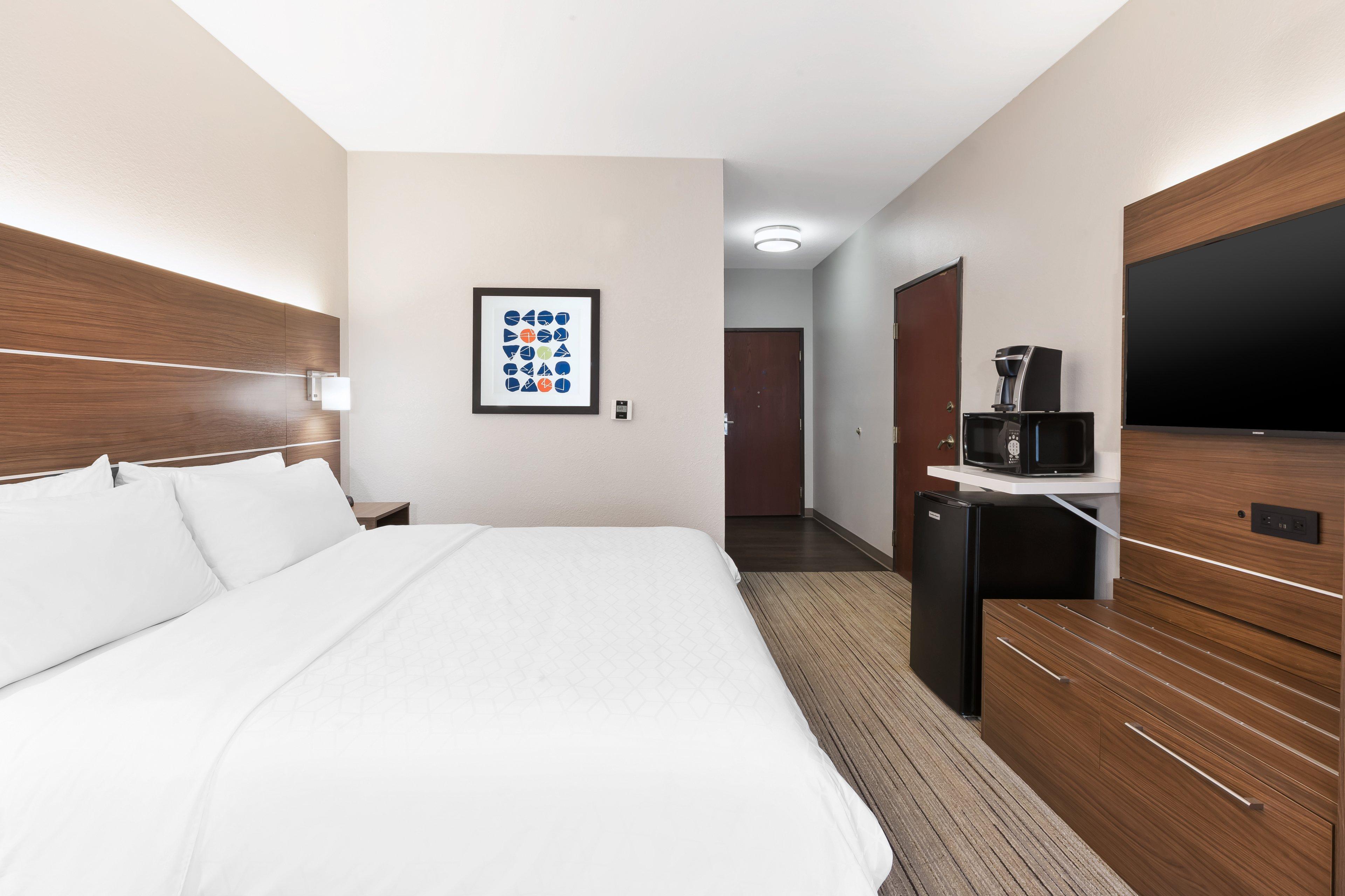 Hotel Express And By Ihg Three Rivers