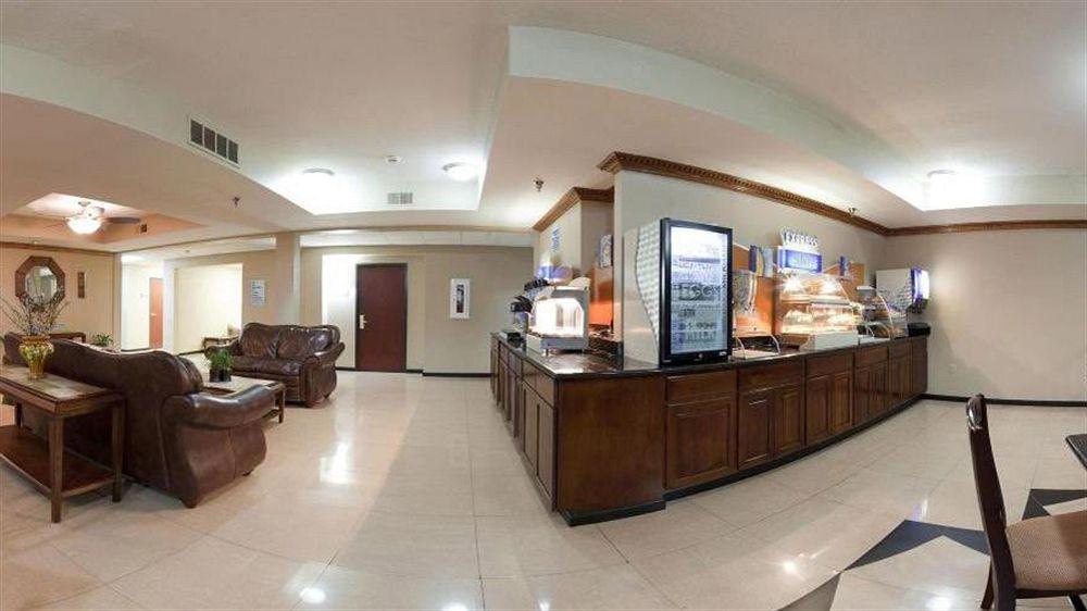 Express And By Ihg 3* Three Rivers